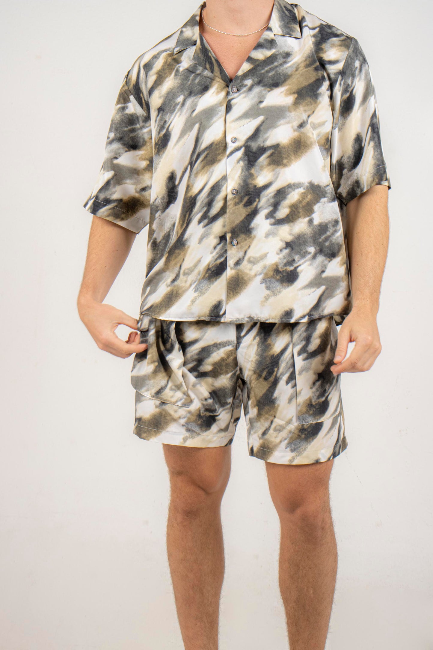 SHORT ABSTRACTO