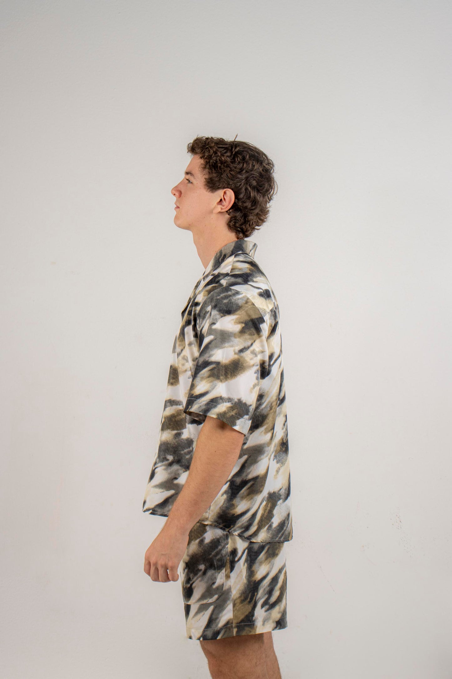 SHORT ABSTRACTO