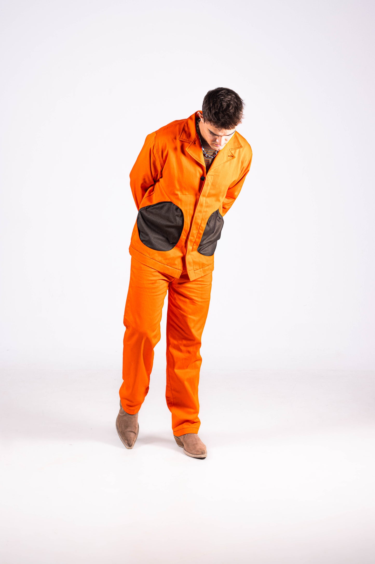 TRAJE OVAL NARANJA/VERDE