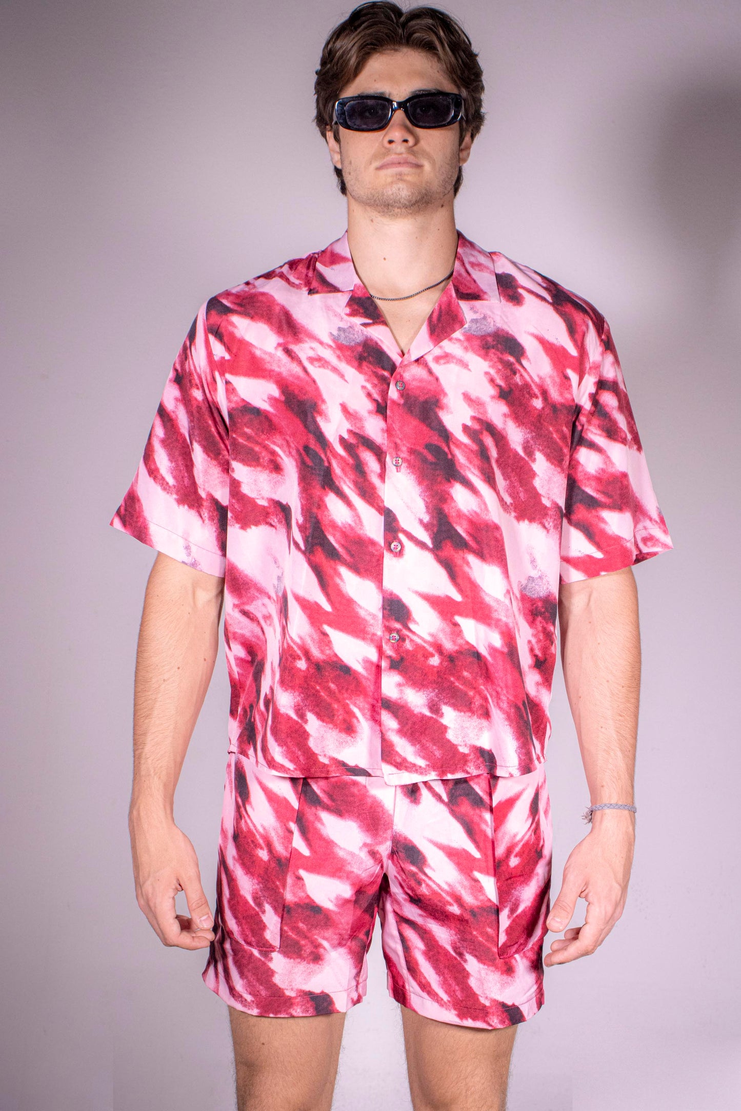 SHORT ABSTRACTO
